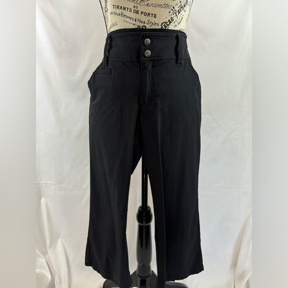 EUC: Athleta Crop Nylon Black Capri - Picture 1 of 6